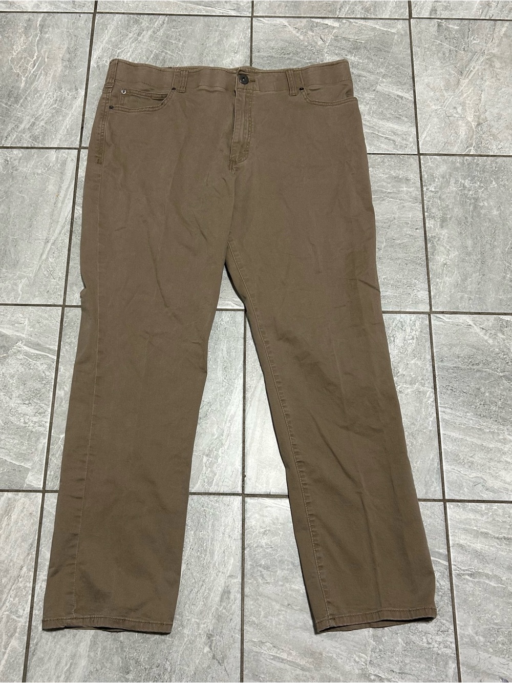 Lee Extreme Motion Straight Fit Tapered Khaki Pants Mens 40x32 Stretch
